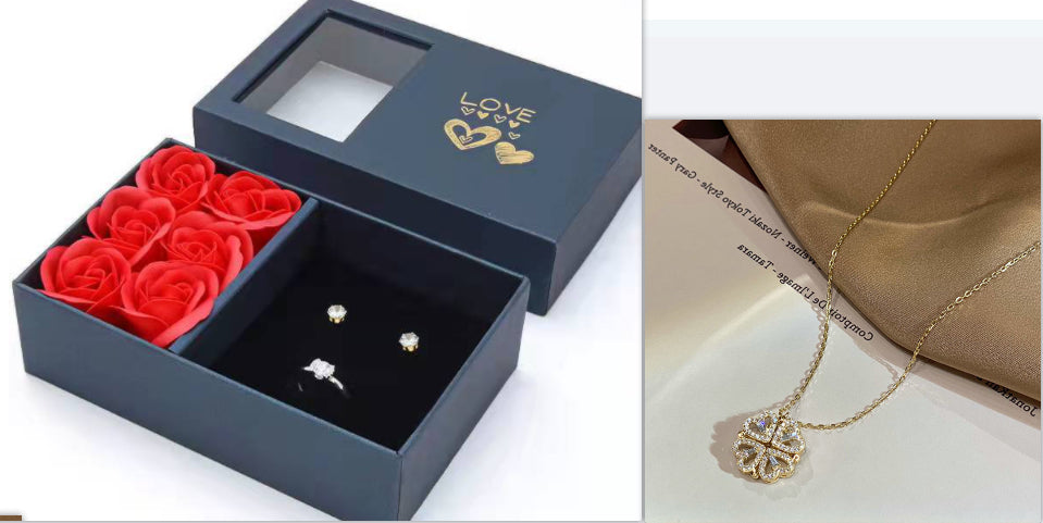 Retro Magnetic Folding Heart Shaped Four Leaf Clover Pendant Necklace Set