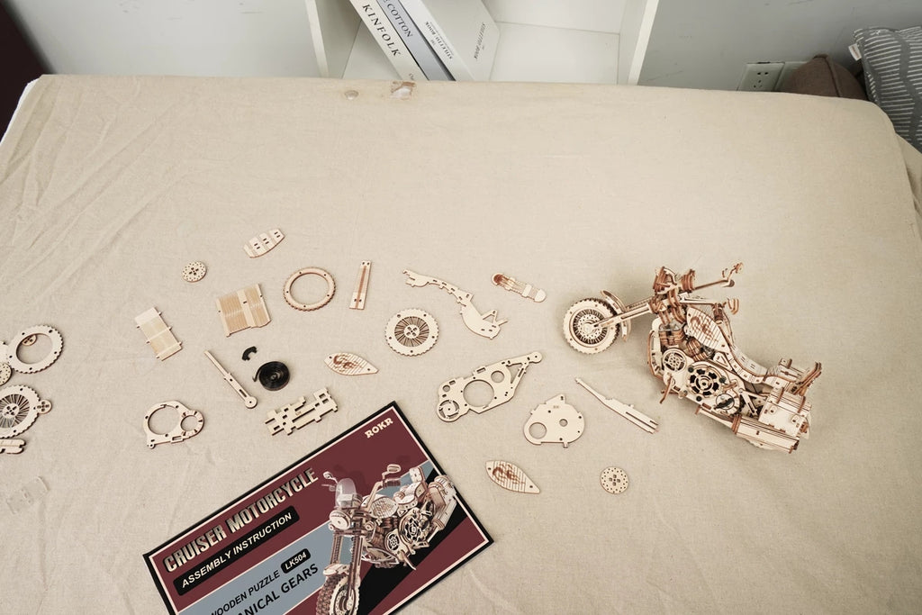 Robotime ROKR Cruiser Motorcycle - 420-Piece 3D Wooden Puzzle Model