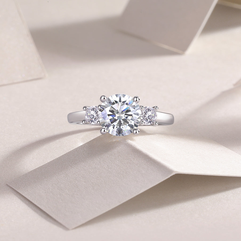 Halo Moissanite Solitaire Ring in S925 Sterling Silver