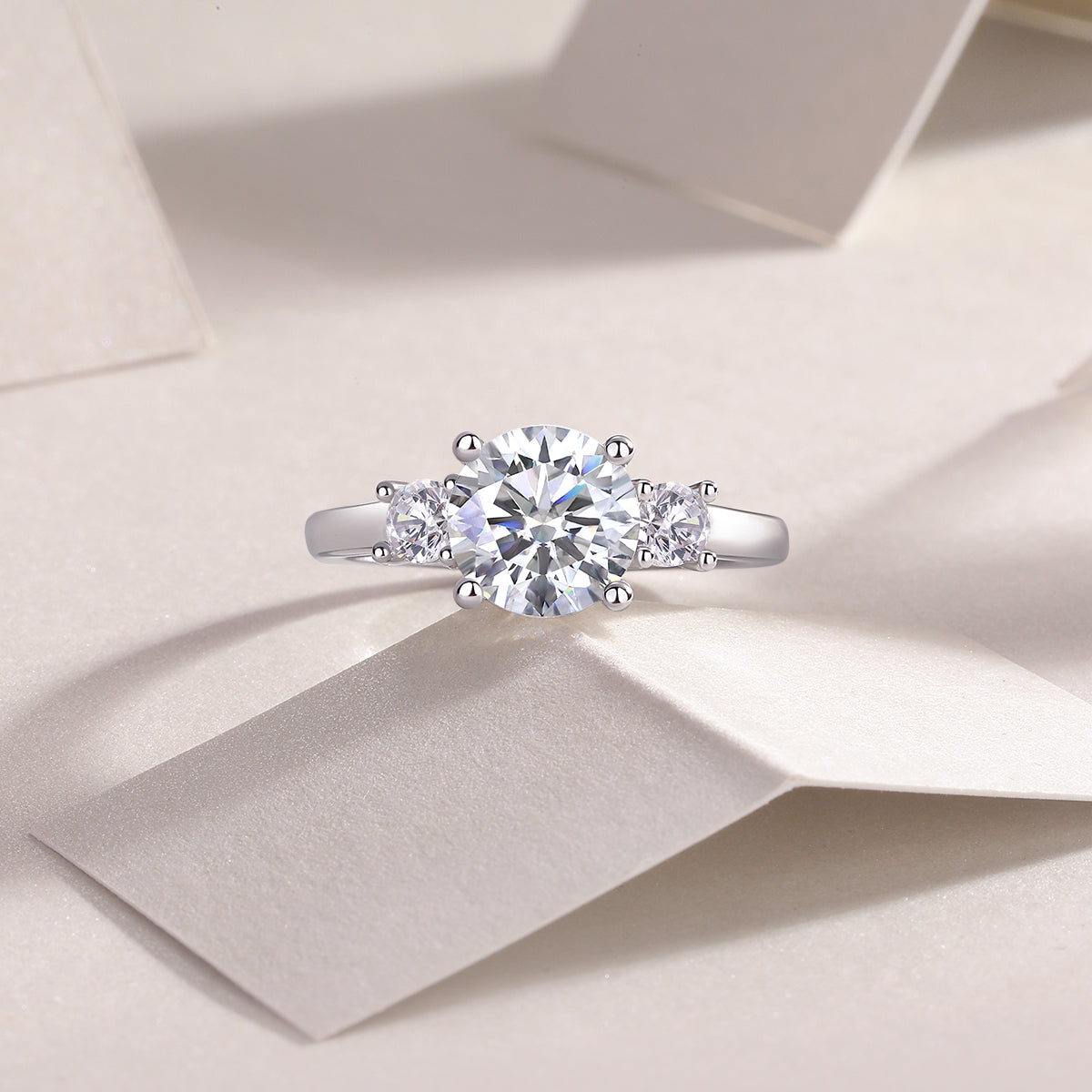 Halo Moissanite Solitaire Ring in S925 Sterling Silver