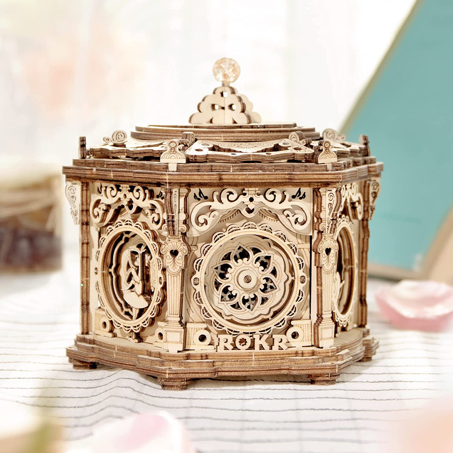 Robotime Secret Garden Music Box - 3D Wooden Puzzle Kit