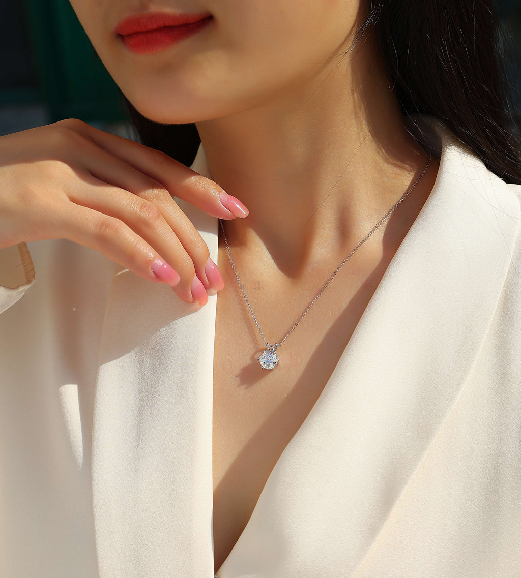 Romantic Mark 2-Carat Moissanite Pendant Necklace – S925 Sterling Silver