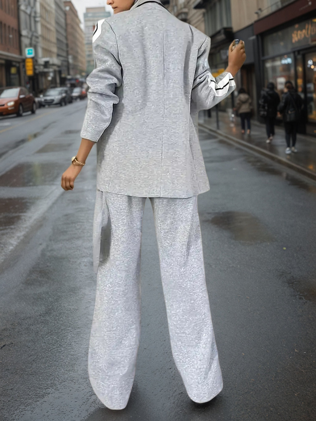 Sporty Two-Piece Suit Set - Women's Matching Top & Pants