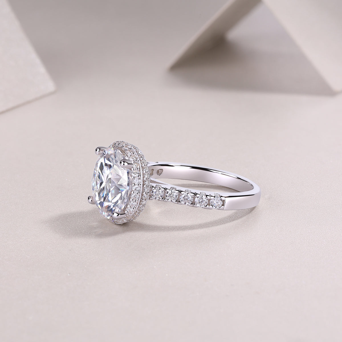 Starry Sky 5-Carat Moissanite Bezel Ring – S925 Sterling Silver, Platinum Plated