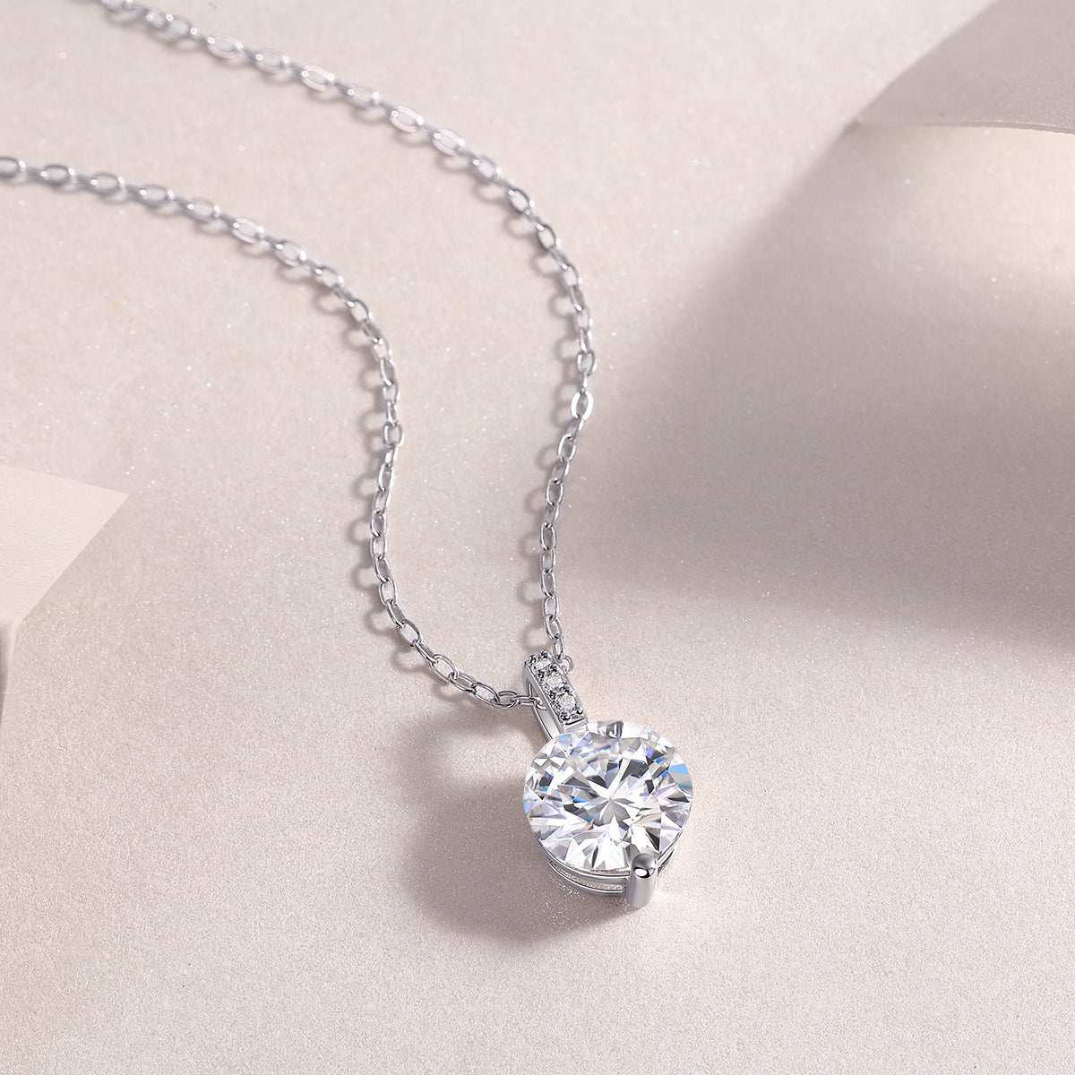 2-Carat Moissanite Necklace Pendant – S925 Sterling Silver with Platinum Plating