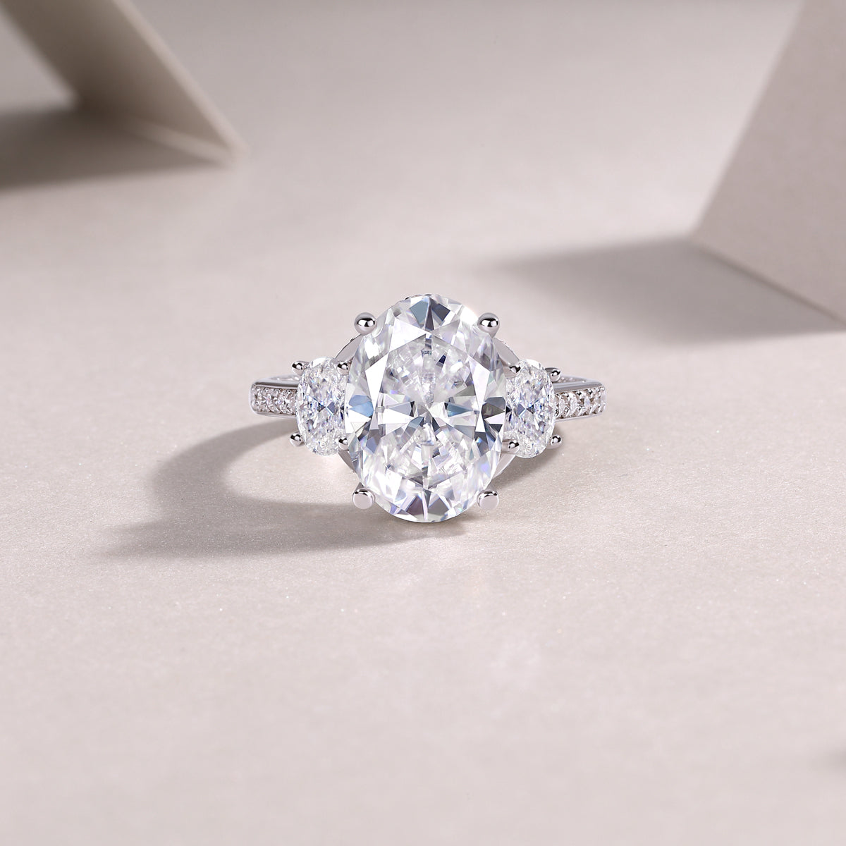 Oval Moissanite Platinum-Plated S925 Sterling Silver Ring