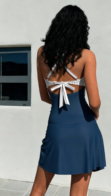Hollow-Out One-Piece Swimsuit - Elegant Cutout Swimwear with Print