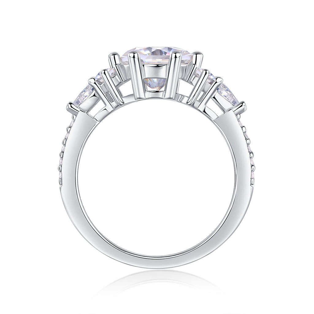 2-Carat Moissanite Luxury Ring – S925 Sterling Silver