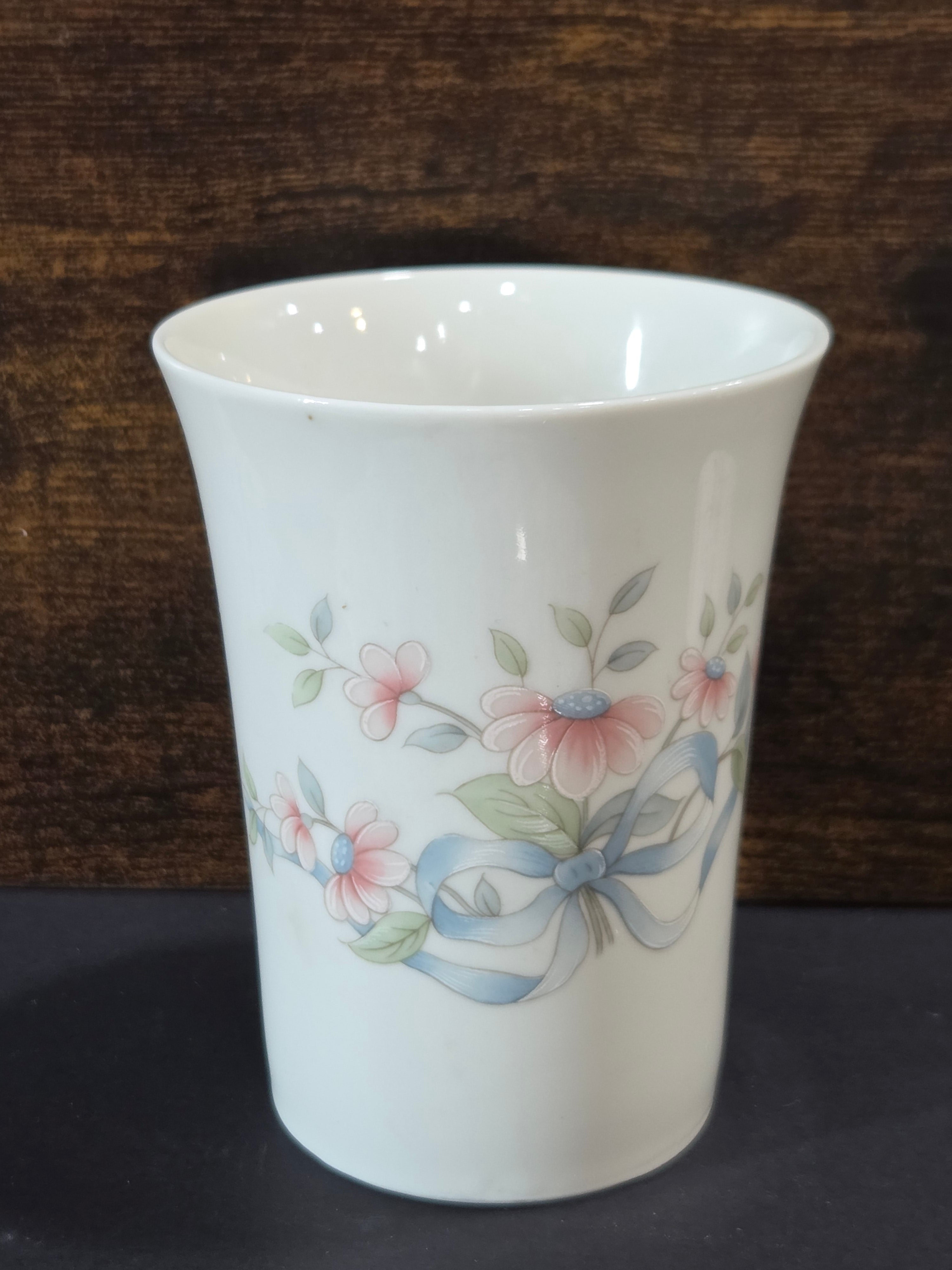 Princess Heritage Floral Ribbon Bathroom Tumbler - Vintage Porcelain