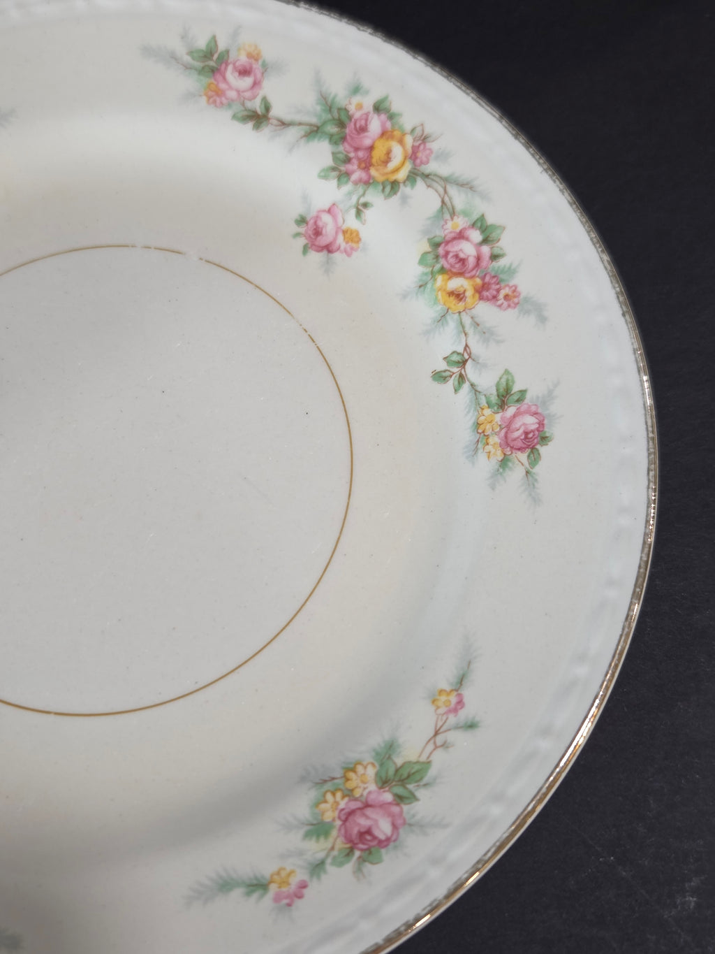 Homer Laughlin Countess Bread & Butter Plate - Eggshell Georgian