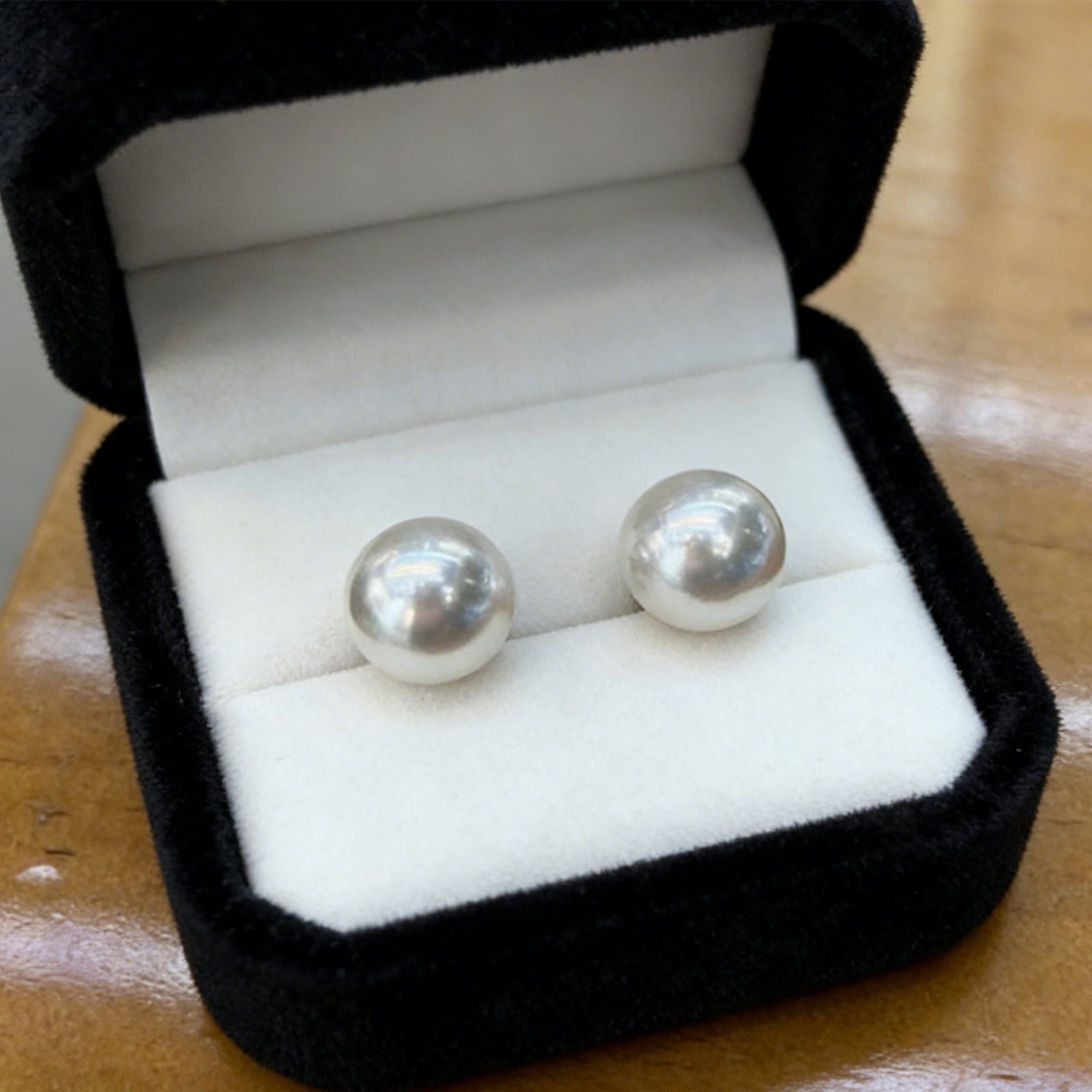 Classic Pearl Drop Earrings