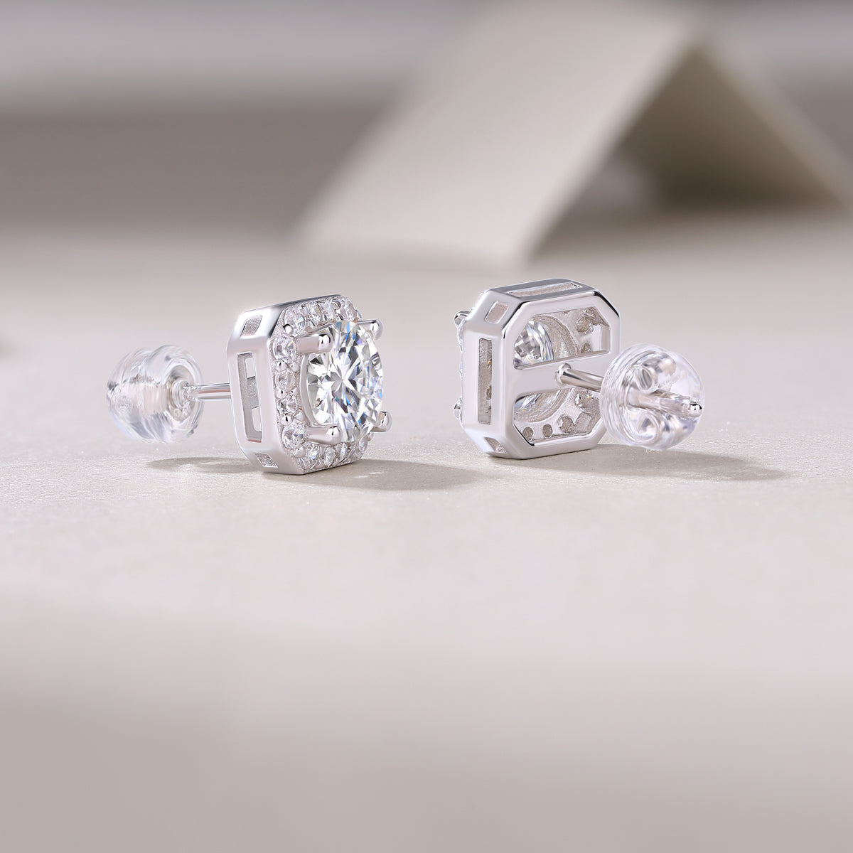 1 Carat Moissanite Heart Rose Stud Earrings