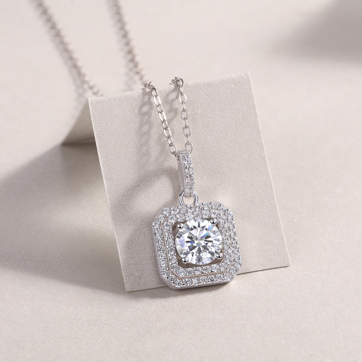 1-Carat Moissanite Pendant – S925 Sterling Silver with Platinum Plating