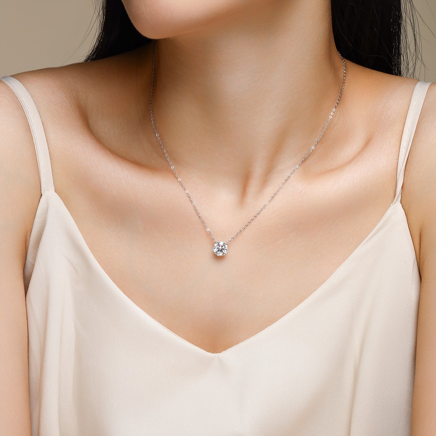 2-Carat Moissanite Pendant – S925 Sterling Silver with Platinum Plating