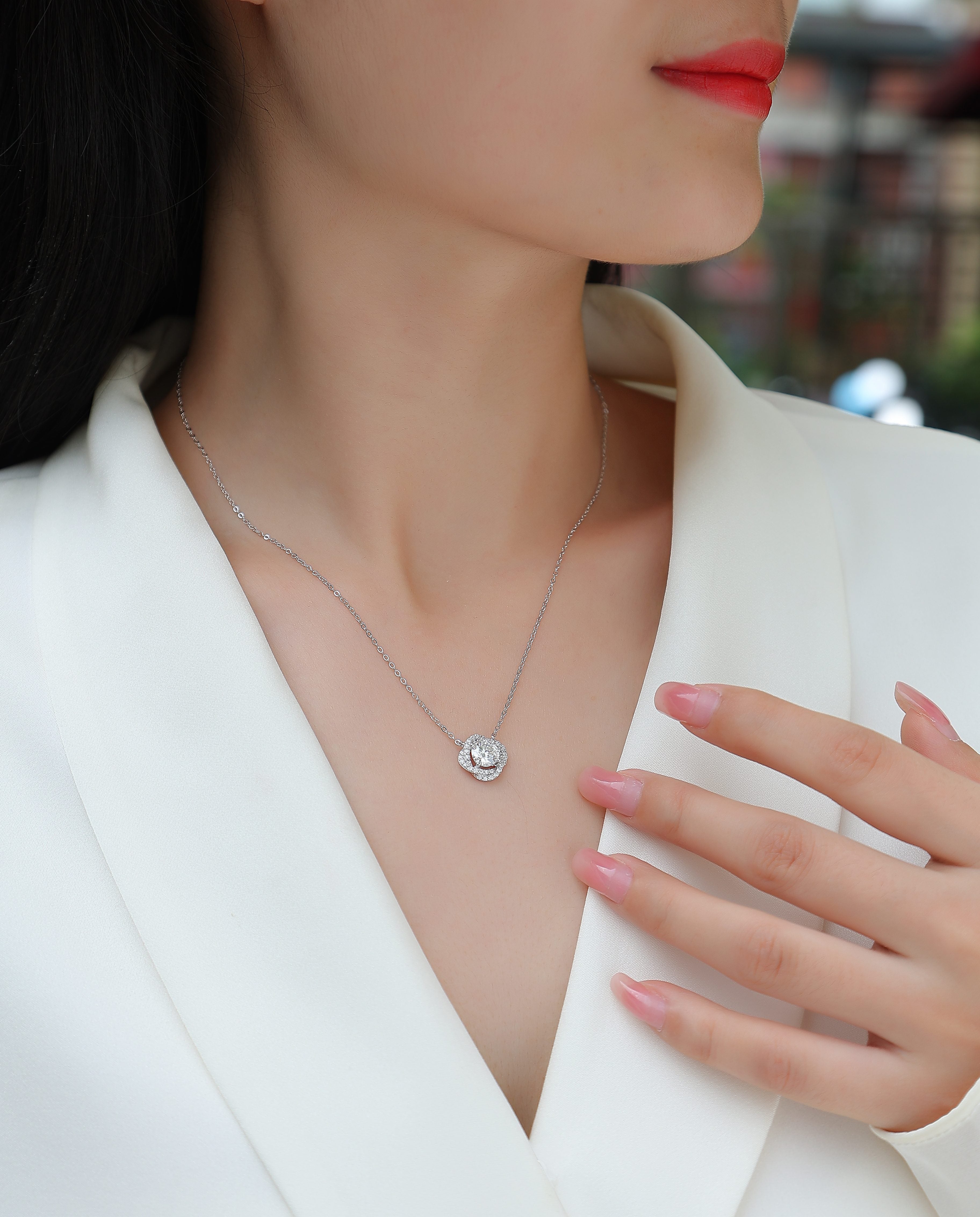 1 Carat Moissanite Necklace - S925 Sterling Silver Platinum-Plated