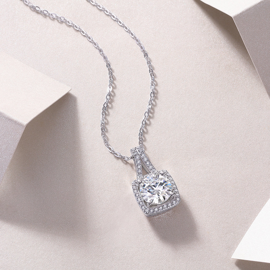 2-Carat Moissanite Square Pendant – S925 Sterling Silver with Platinum Plating