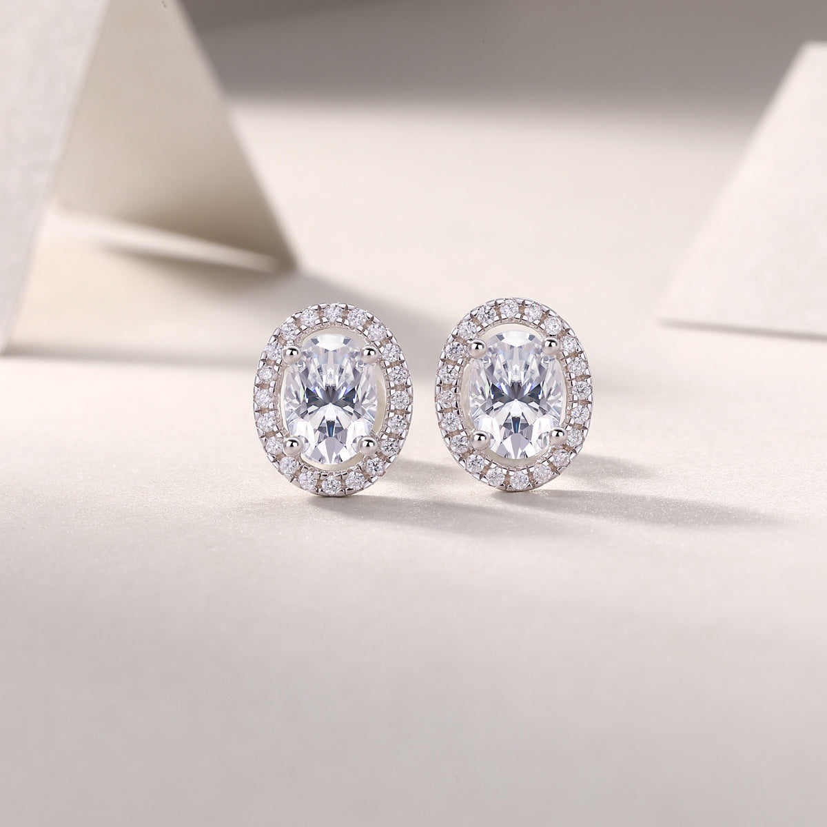 Phantom Night Oval Moissanite Stud Earrings in Platinum-Plated S925 Sterling Silver