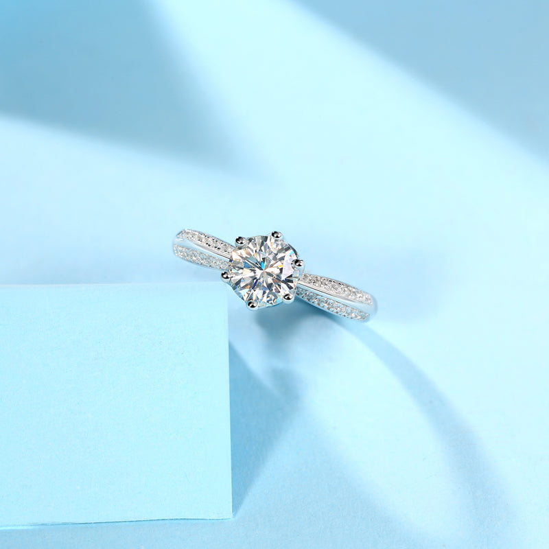 1 Carat Moissanite Solitaire Ring - S925 Sterling Silver
