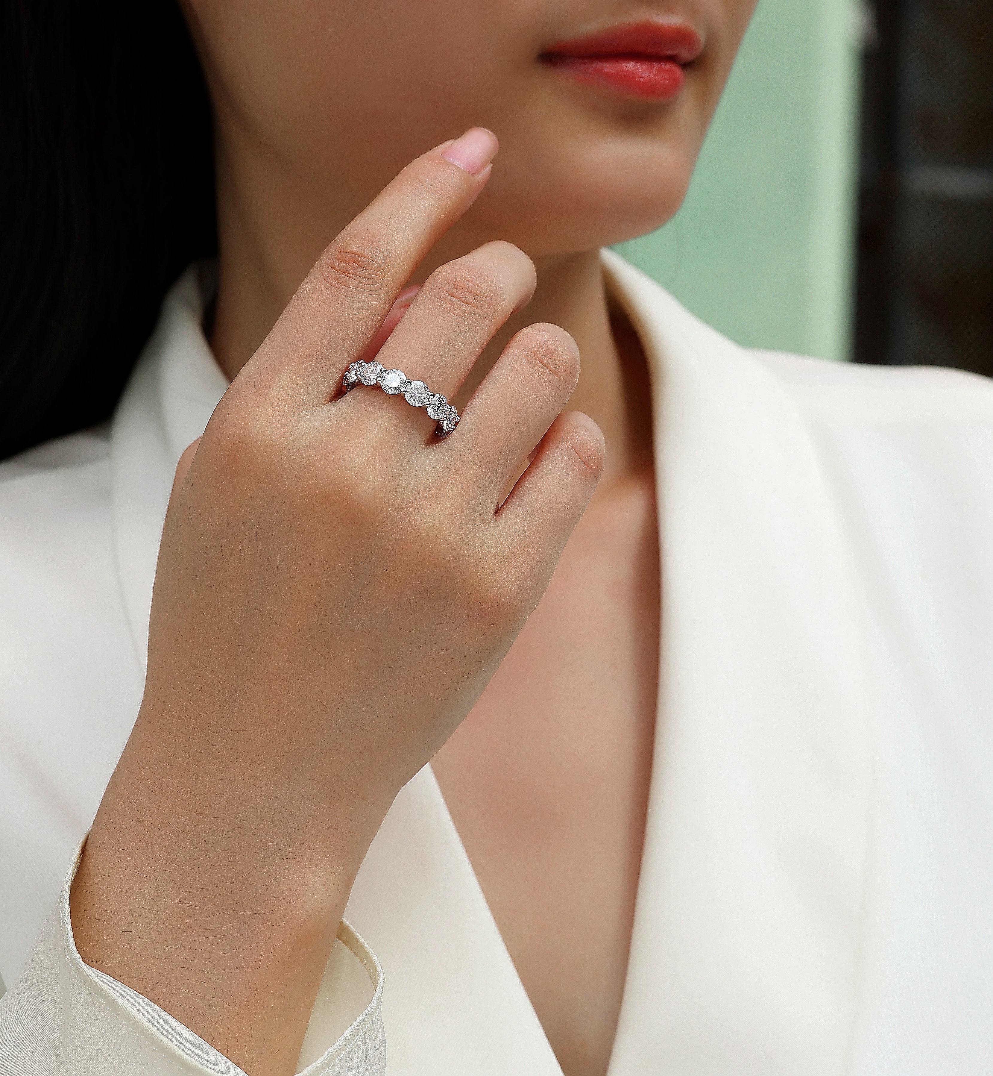 Round Moissanite Bezel Ring in S925 Sterling Silver