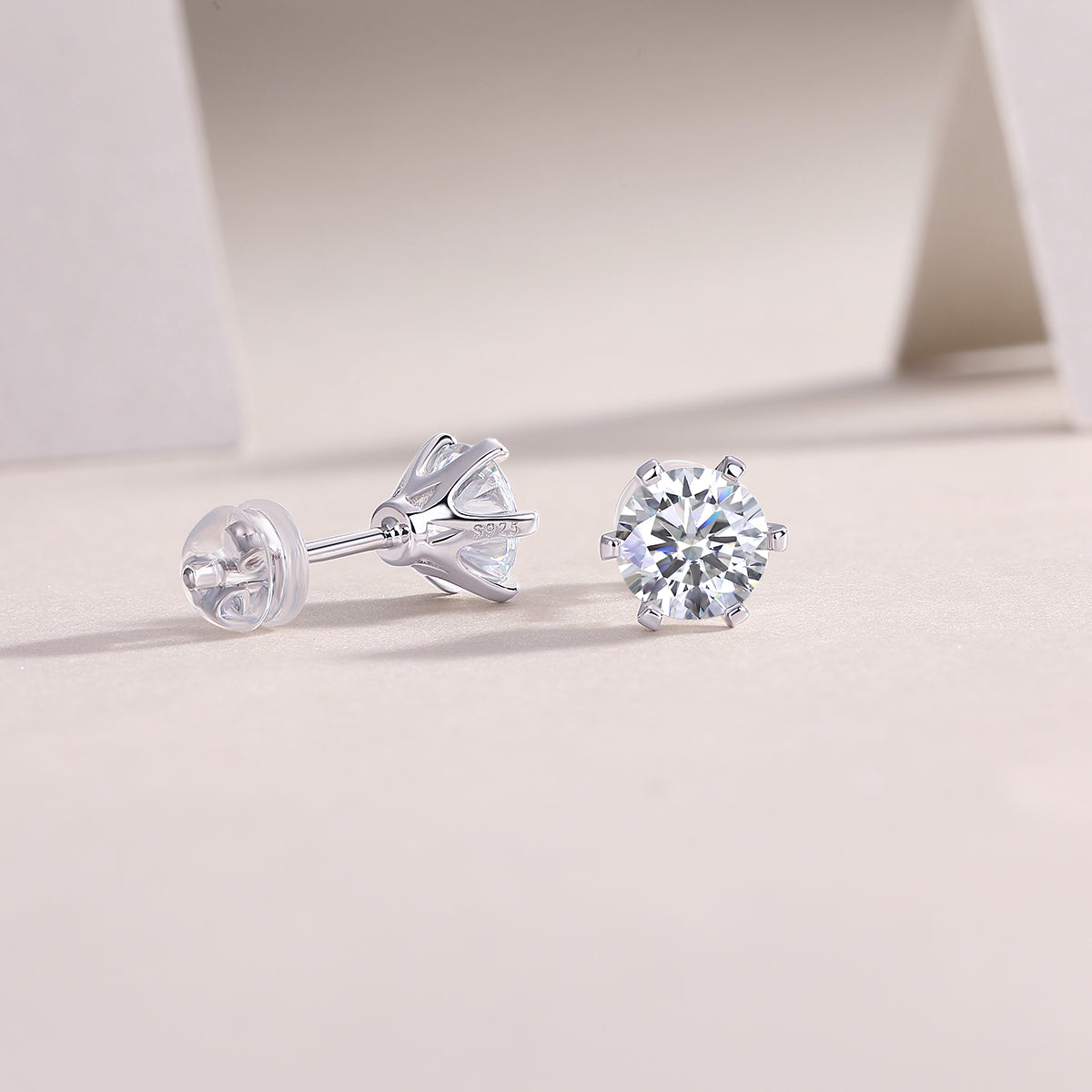 Quiet Luxury Moissanite Stud Earrings — 1ct, S925 Sterling Silver, Platinum-Plated
