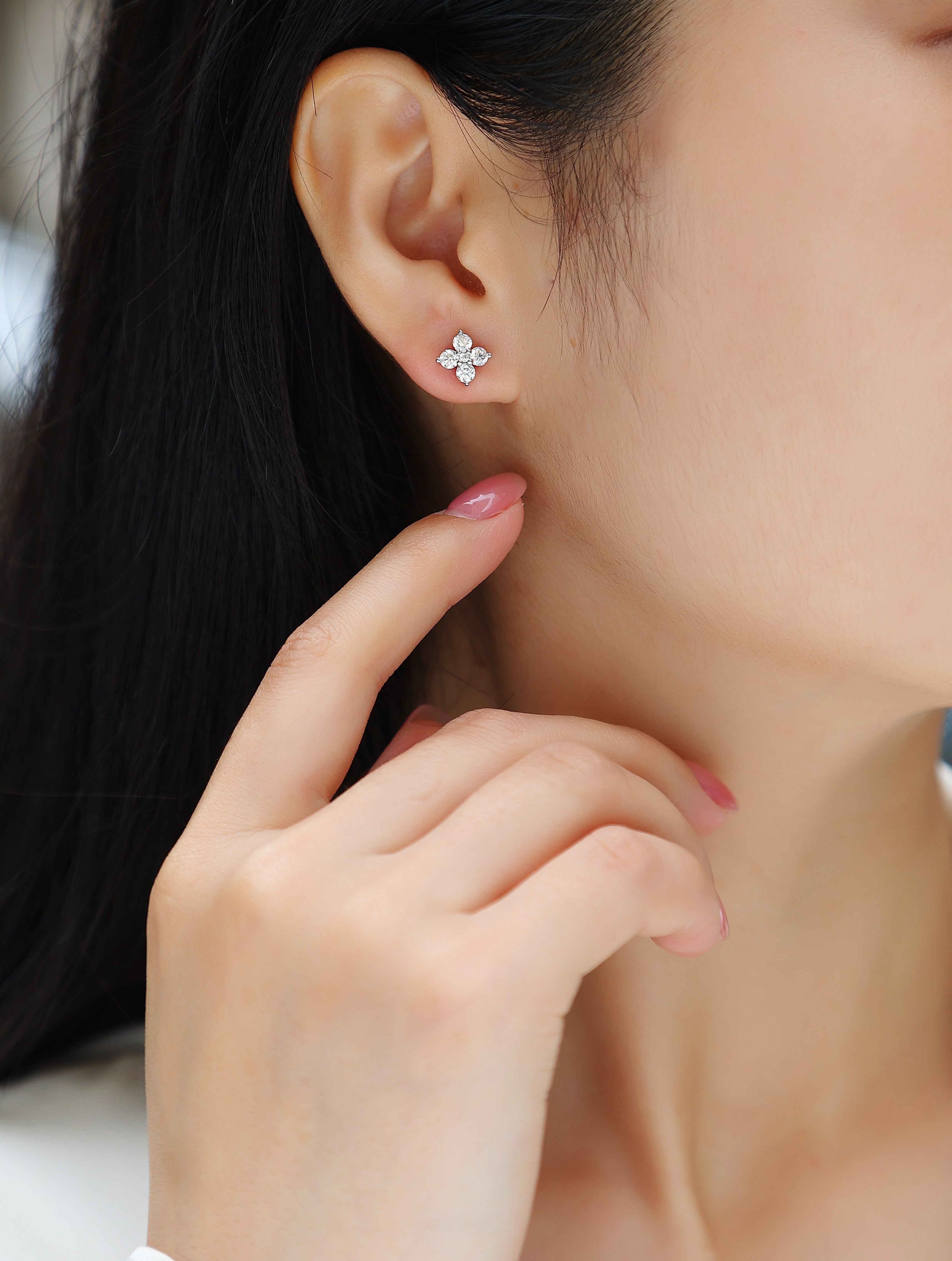 Moissanite Stud Earrings - S925 Sterling Silver Platinum-Plated (Pair)