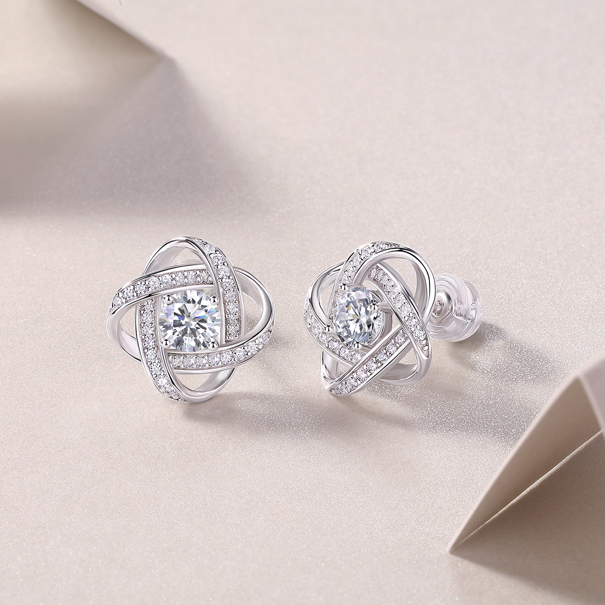 0.5 Carat Moissanite Stud Earrings - S925 Sterling Silver Platinum-Plated (Pair)