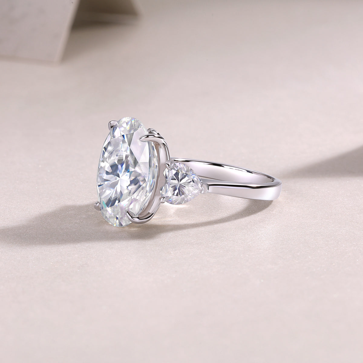 Oval Moissanite Platinum-Plated S925 Sterling Silver Ring