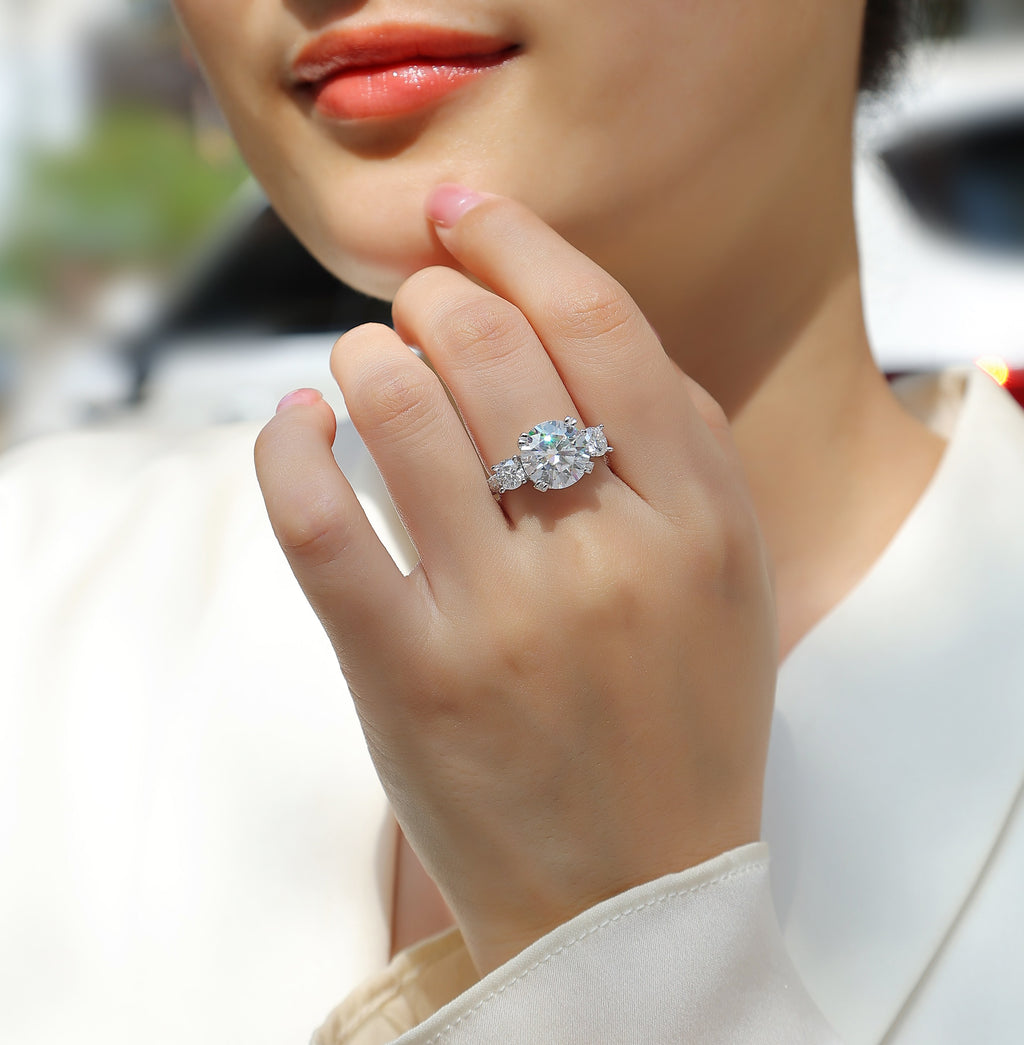 5-Carat Moissanite Bezel Ring – S925 Sterling Silver, Platinum Plated