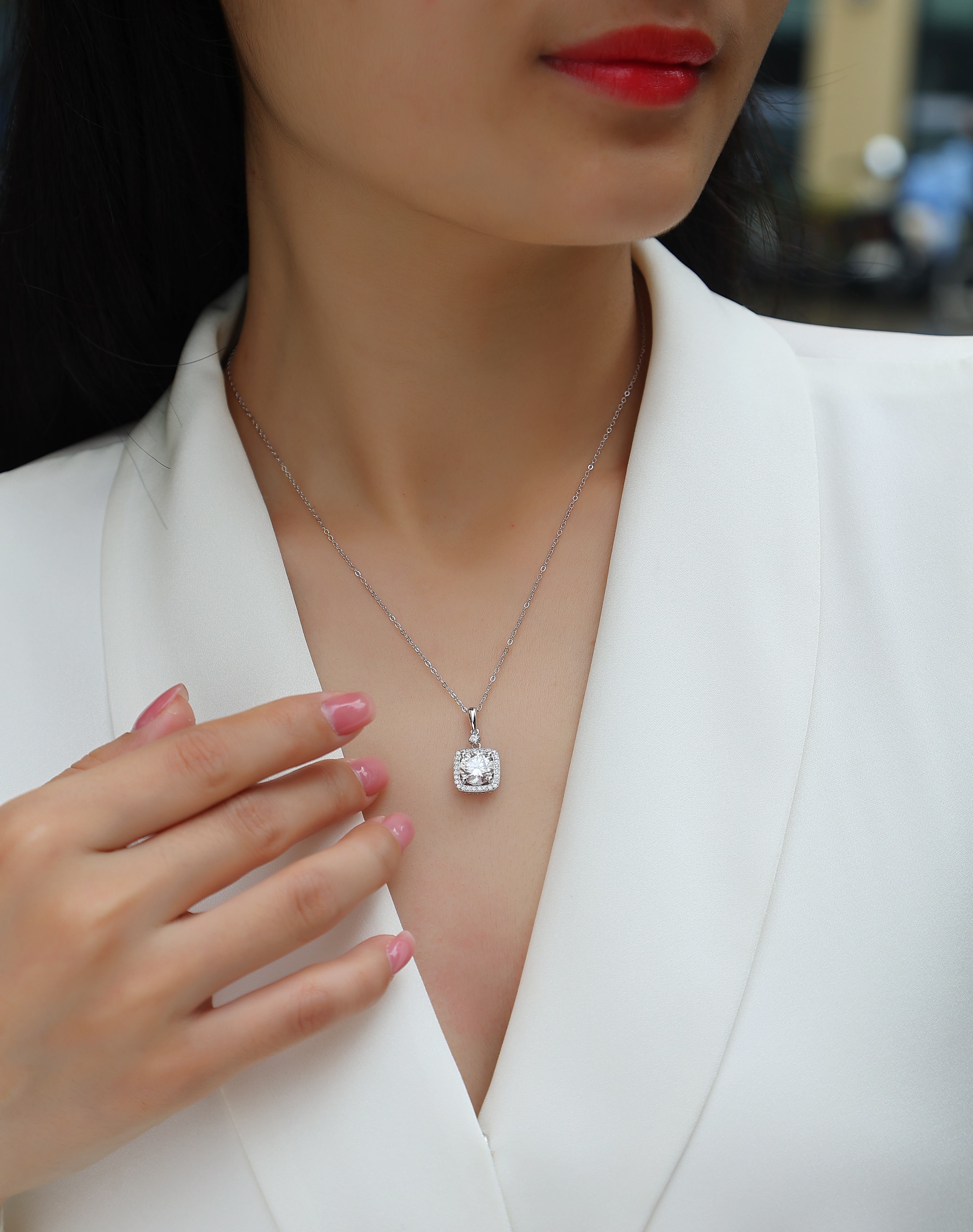 2 Carat Moissanite Necklace - S925 Sterling Silver Platinum-Plated with Chain