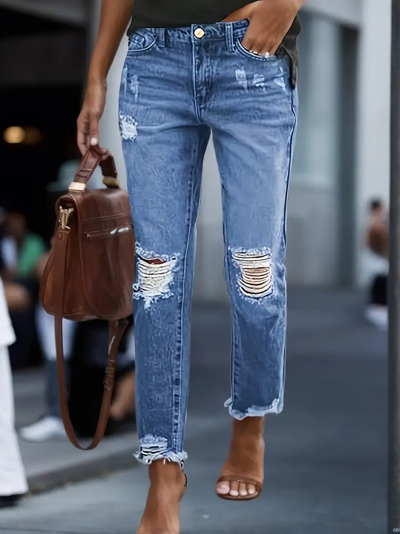 Women's Distressed Boyfriend Jeans - Stretchy Relaxed Fit with Ripped Details