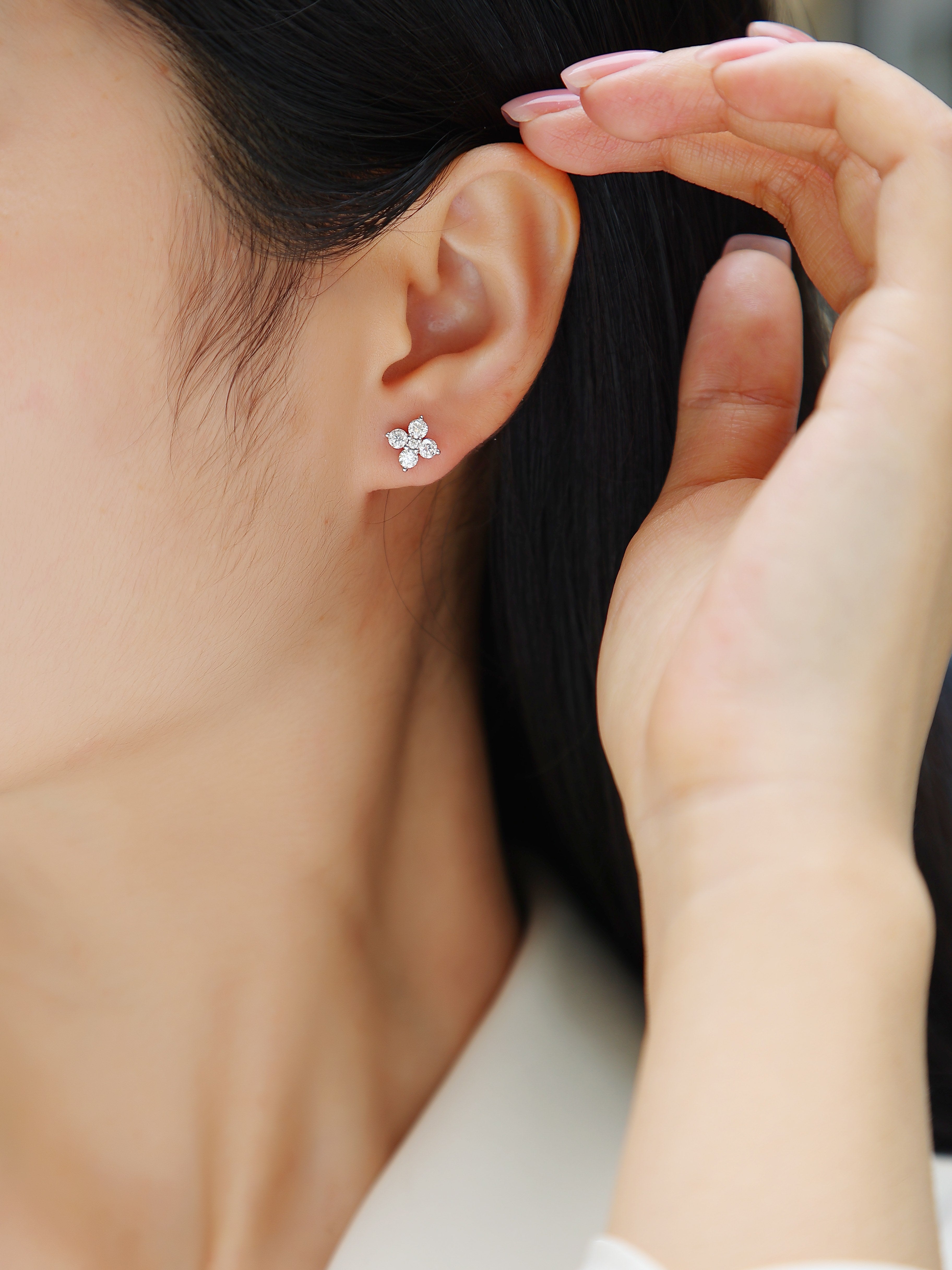 Moissanite Stud Earrings - S925 Sterling Silver Platinum-Plated (Pair)