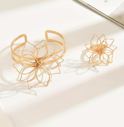Geometric Flower Ring & Bracelet Set