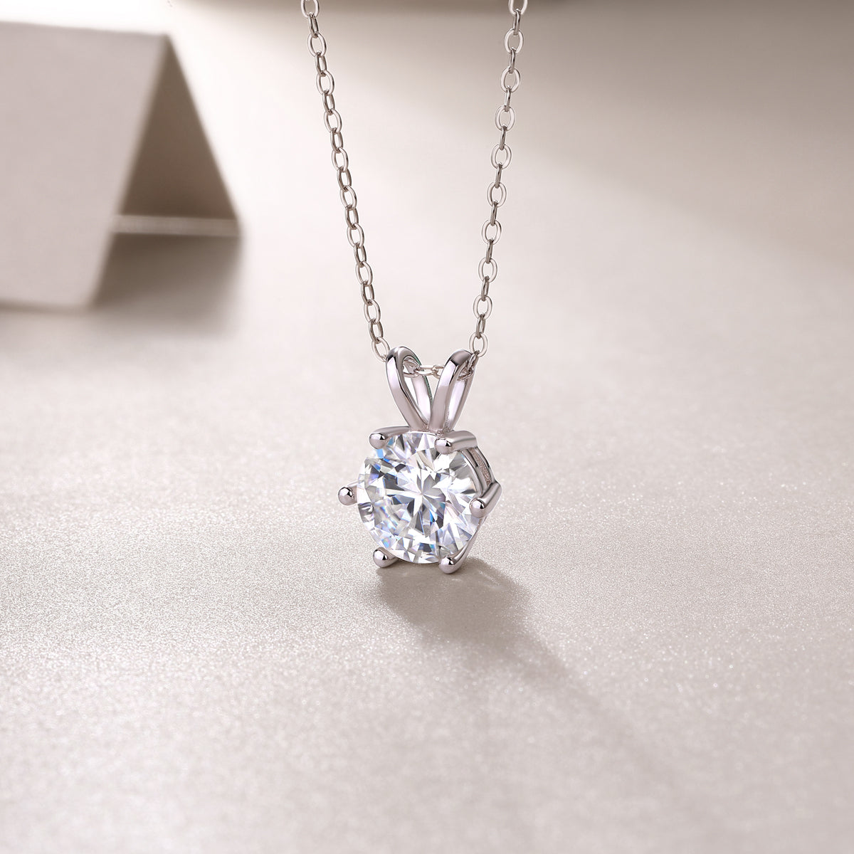 Romantic Mark 2-Carat Moissanite Pendant Necklace – S925 Sterling Silver