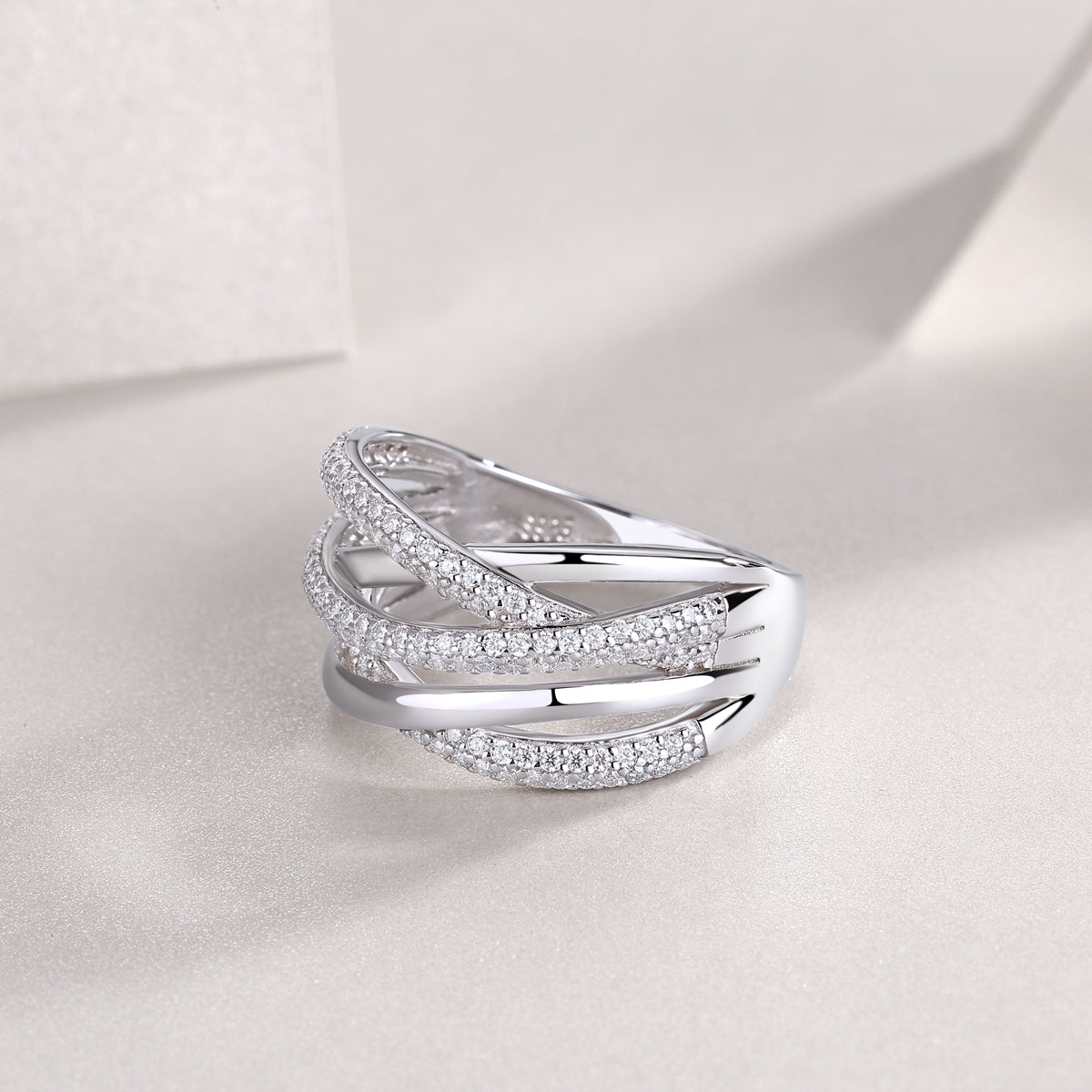 Brilliant Interweaving Moissanite Ring - S925 Sterling Silver Platinum Plated