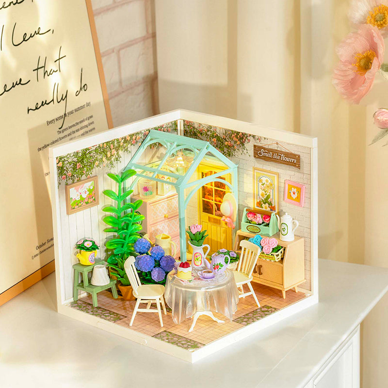 Robotime Blooming Tea Garden Miniature Kit - DIY Dollhouse