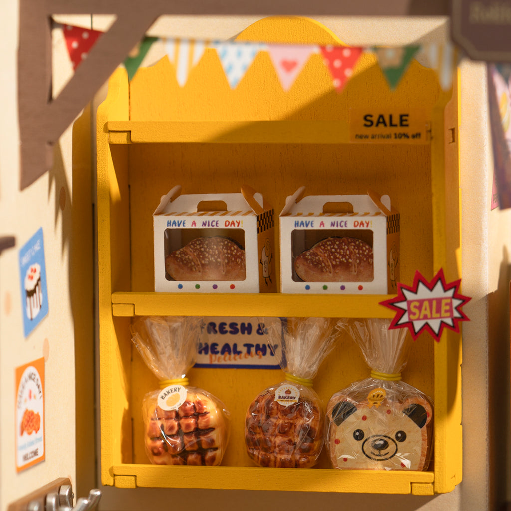 Rolife Becka's Baking House - DIY Miniature Dollhouse Kit
