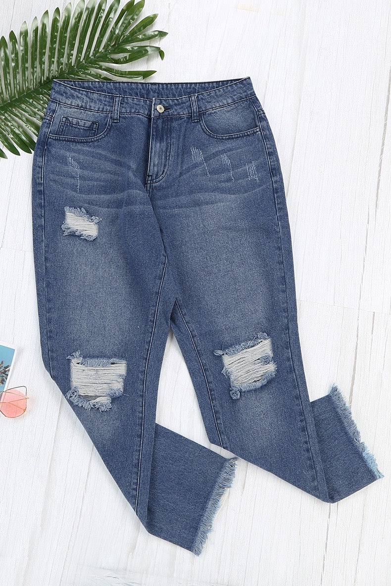 Women's Distressed Boyfriend Jeans - Stretchy Relaxed Fit with Ripped Details