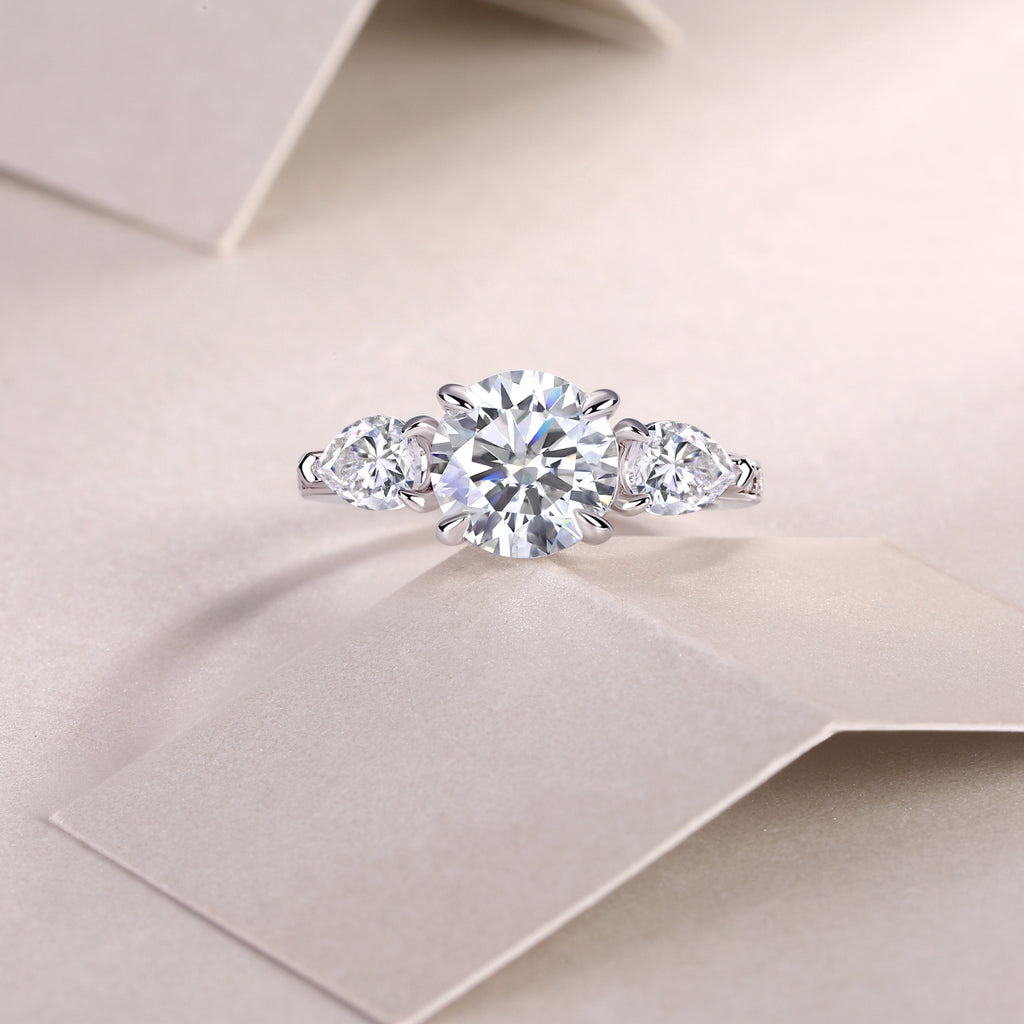 Large Stone 2-Carat Moissanite Solitaire Ring – S925 Sterling Silver