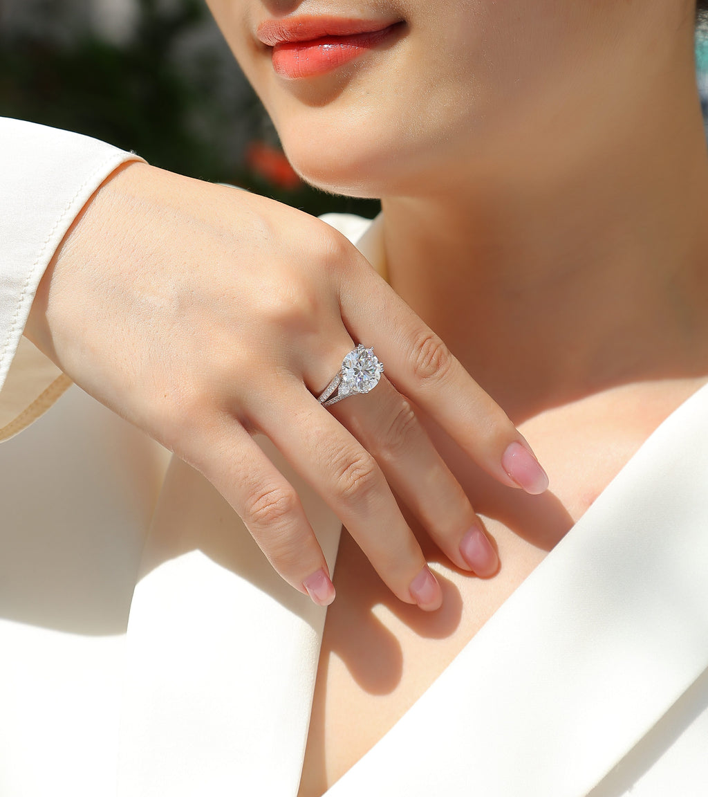 Elegant Radiance Moissanite Ring – 5-Carat S925 Sterling Silver, Platinum-Plated