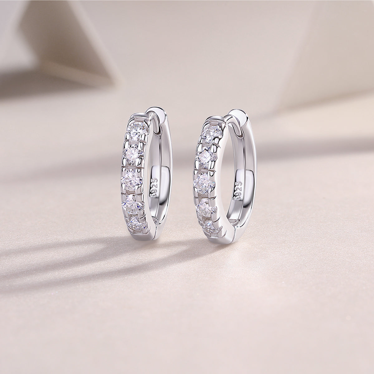 Moissanite Stud Earrings - S925 Sterling Silver Platinum-Plated (Pair)